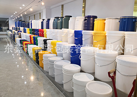 亚洲最大骚逼视频吉安容器一楼涂料桶、机油桶展区